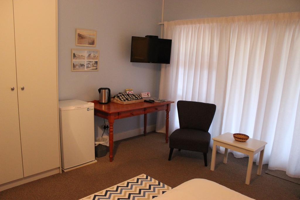 Smuts Ave. Guest Rooms Hermanus Zewnętrze zdjęcie
